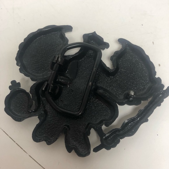 Really cool looking belt buckle - Picture 3 of 4